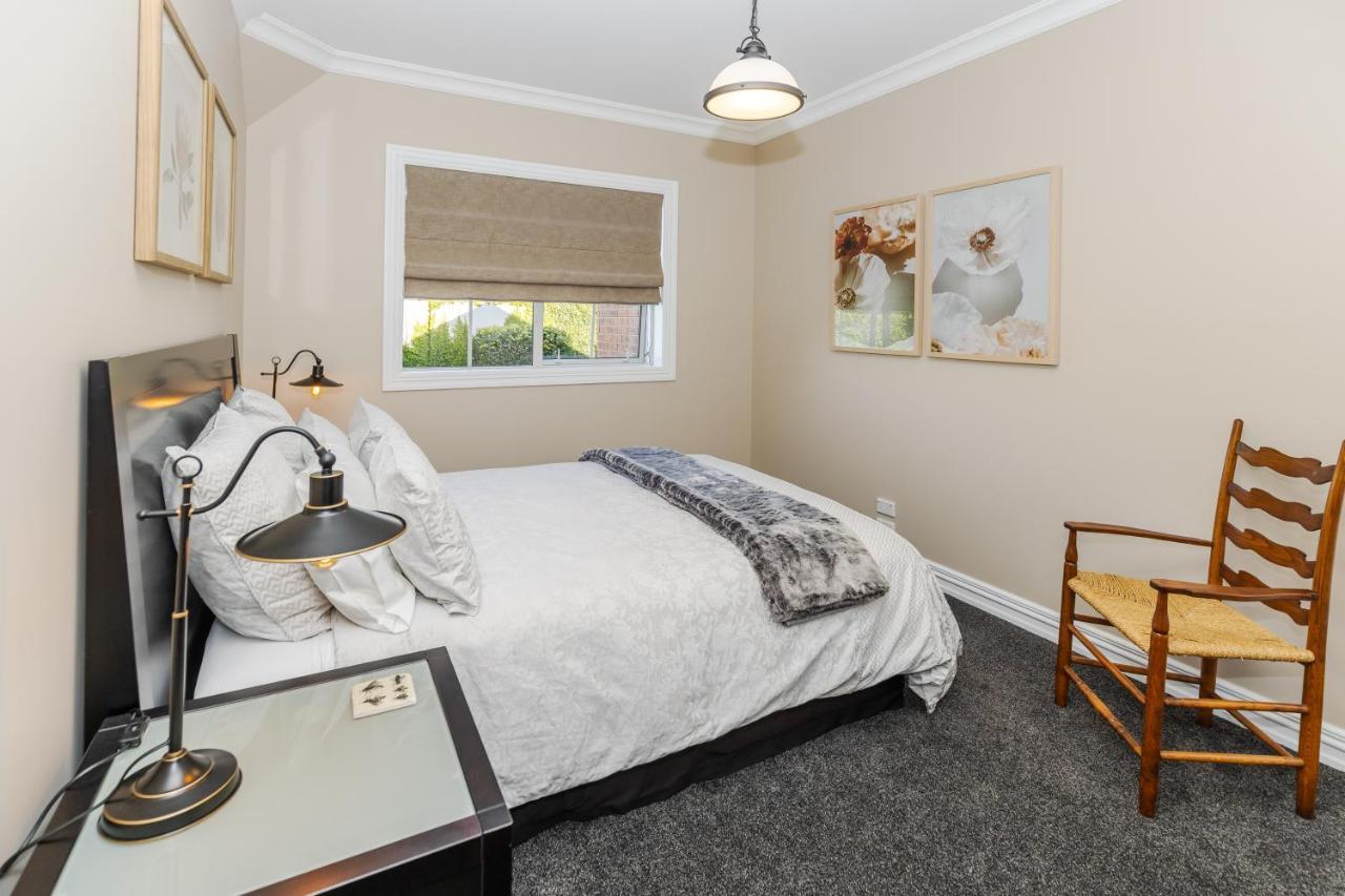 Sweet Magnolia 1 Or 2 Bedroom Suite St Kilda Cambridge With Complimentary Continental Breakfast Kültér fotó